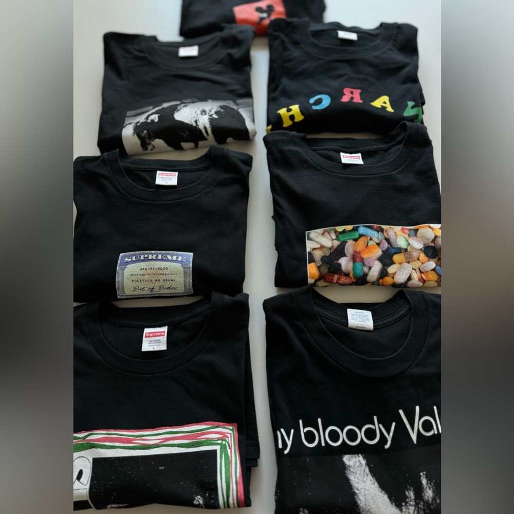 AMAZING SUPREME TEE BUNDLE - LIKE NEW, SELLING EVERYTHING